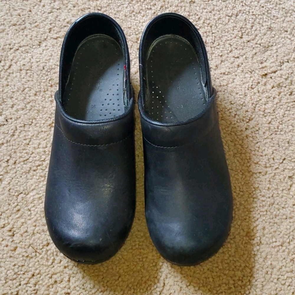 Sanita clogs